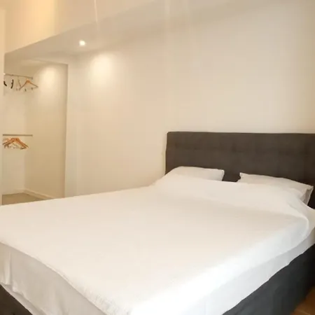Venus Apartment